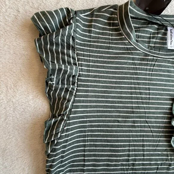 NWT Olive Green Striped Ruffle Sleeve Tee Womens Casual Pocket Top Size M - Picture 3 of 13